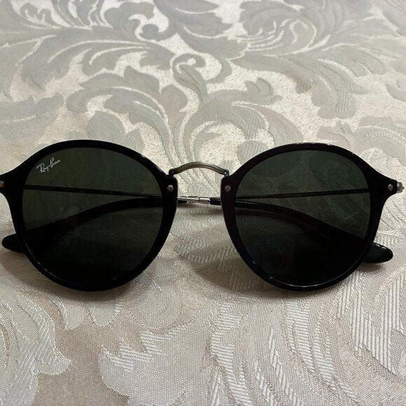 Ray-Ban Unisex Polarized Sunglasses - NEW w/case - NO Box - Picture 3 of 4